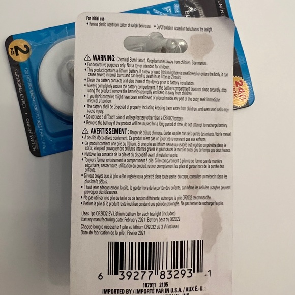 NWT-18 sets of reusable flicker tea lights. - Picture 5 of 5